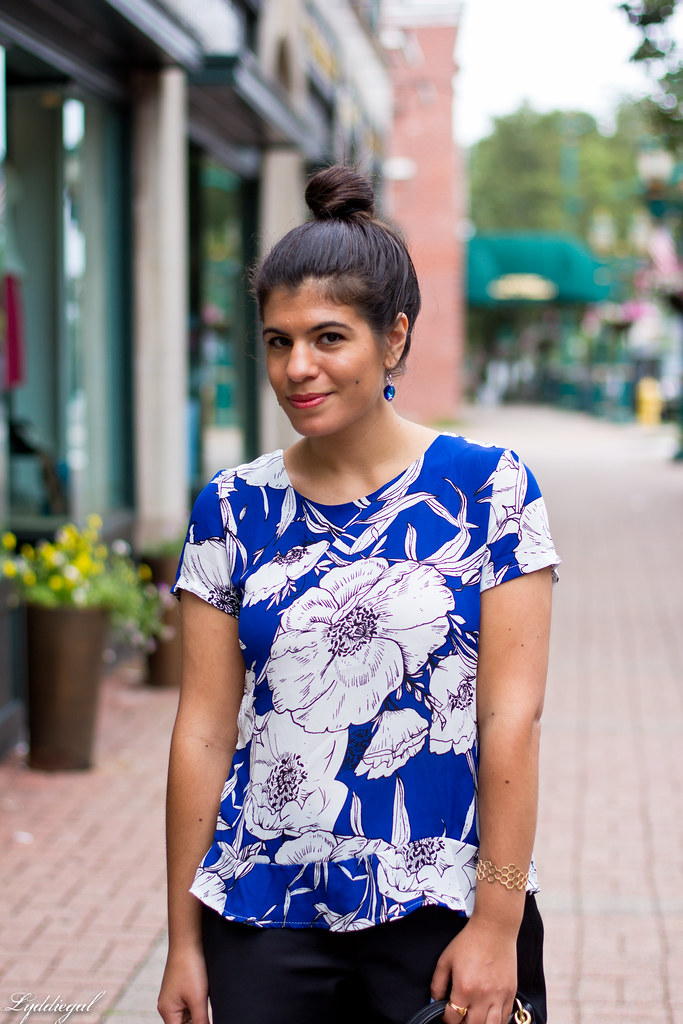 blue and white floral blouse, black shorts-5.jpg